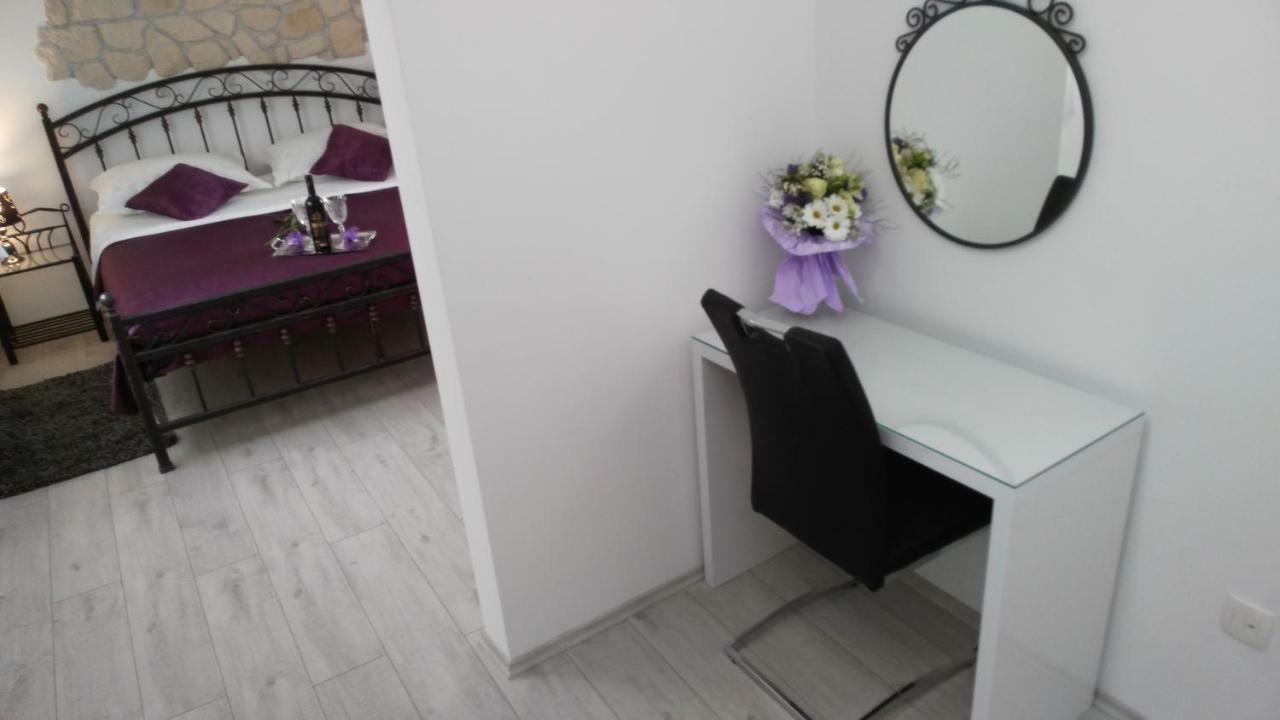 Kuzma And Appartement *